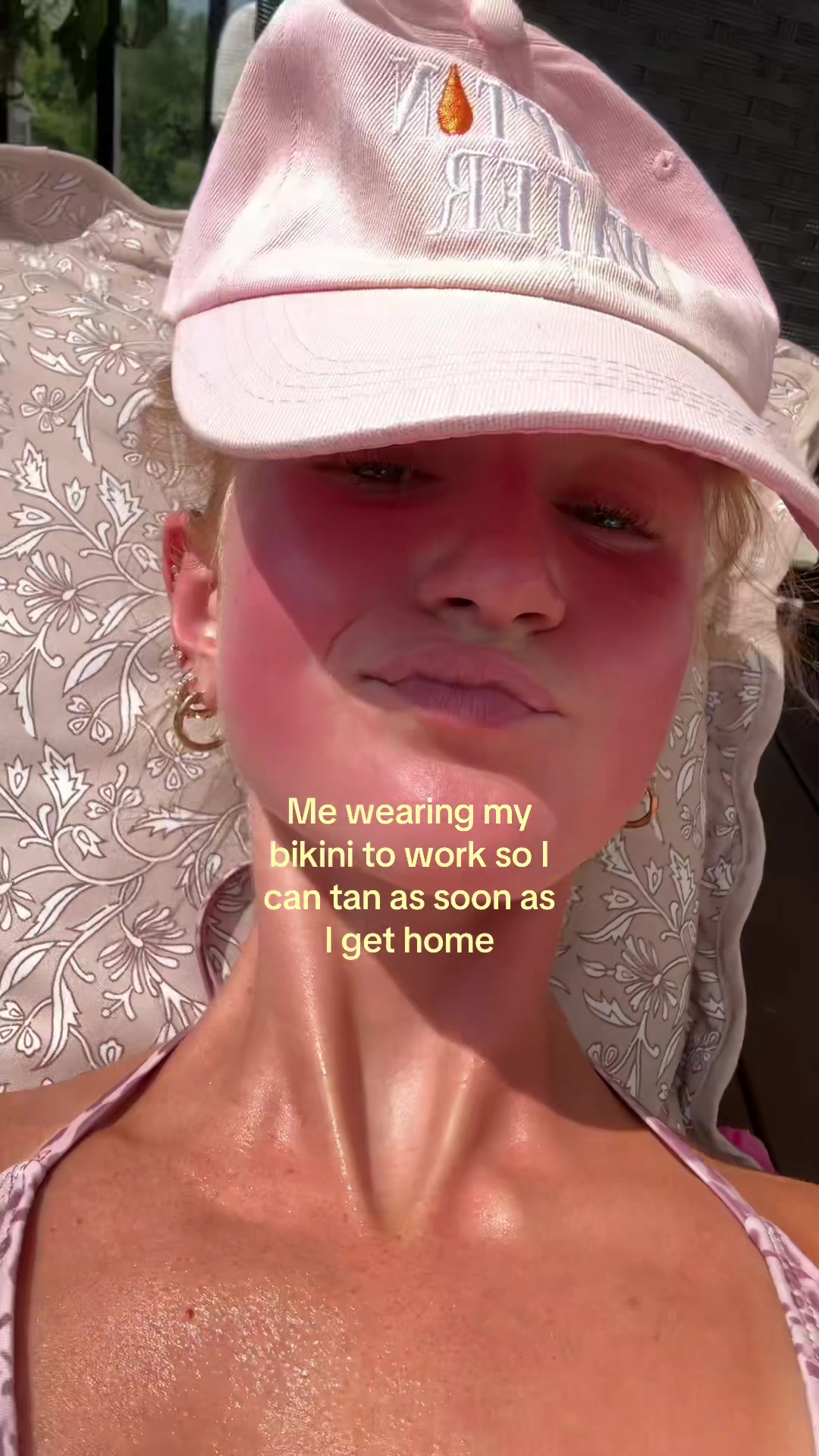 @Ava