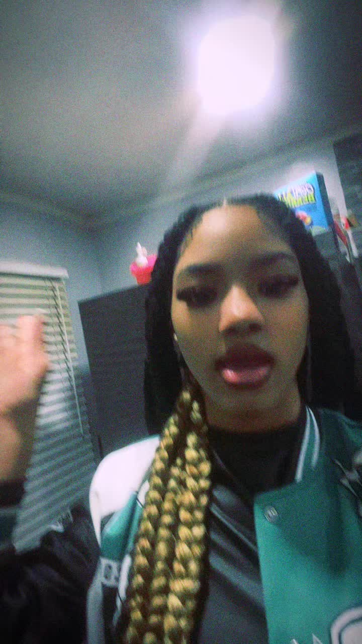 @Imaniii