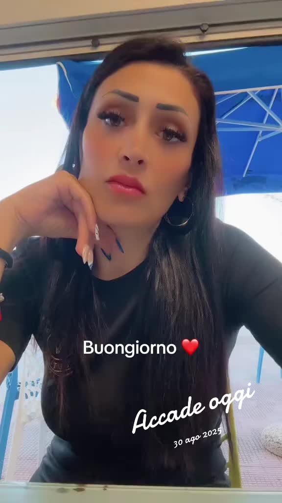 @Dani🦋