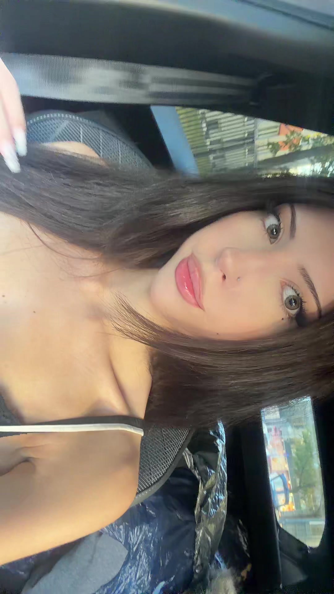@Iza