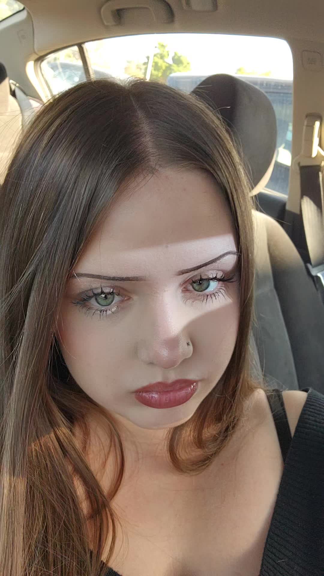 @༺༒༻