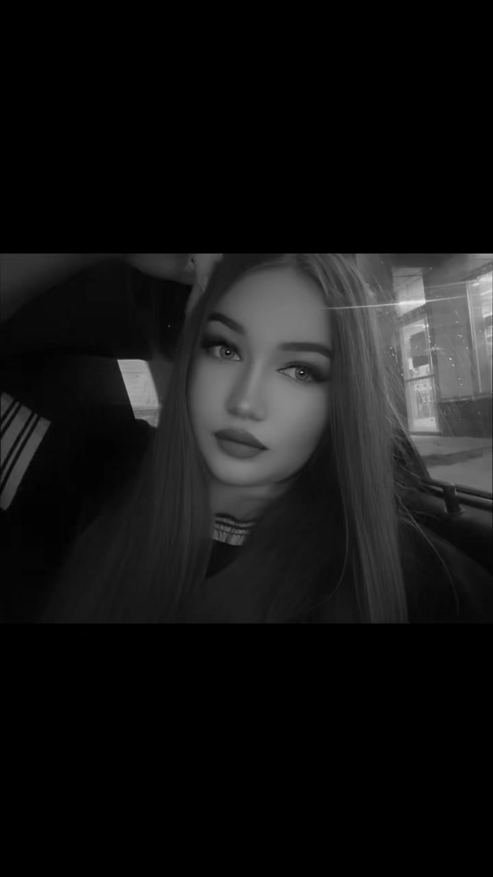 @👸🏻🖤