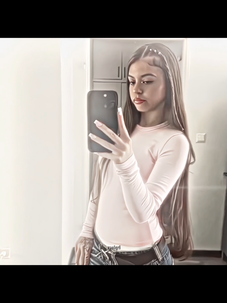 @𝙫𝙚𝙡𝙖