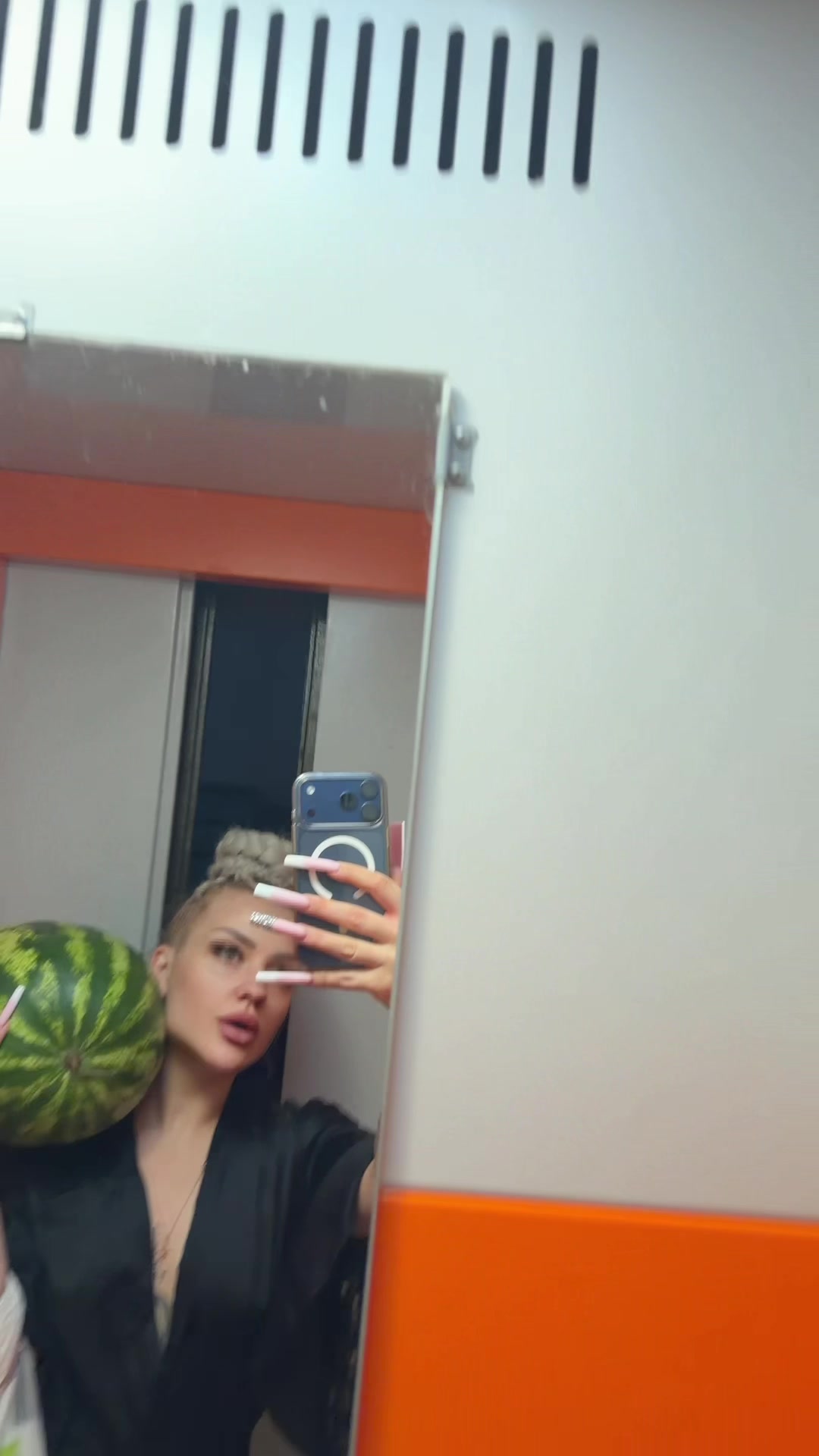 @INST:_indefinite____