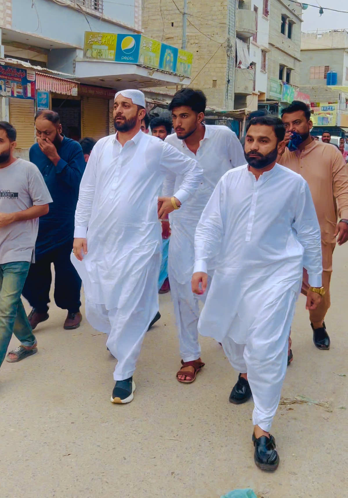 @Ghullam Magsi