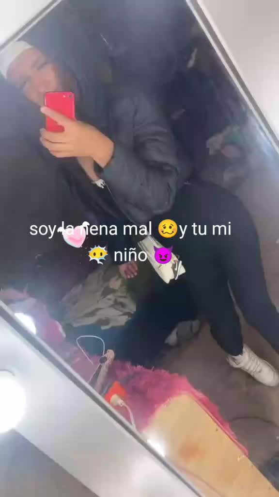 @maira González