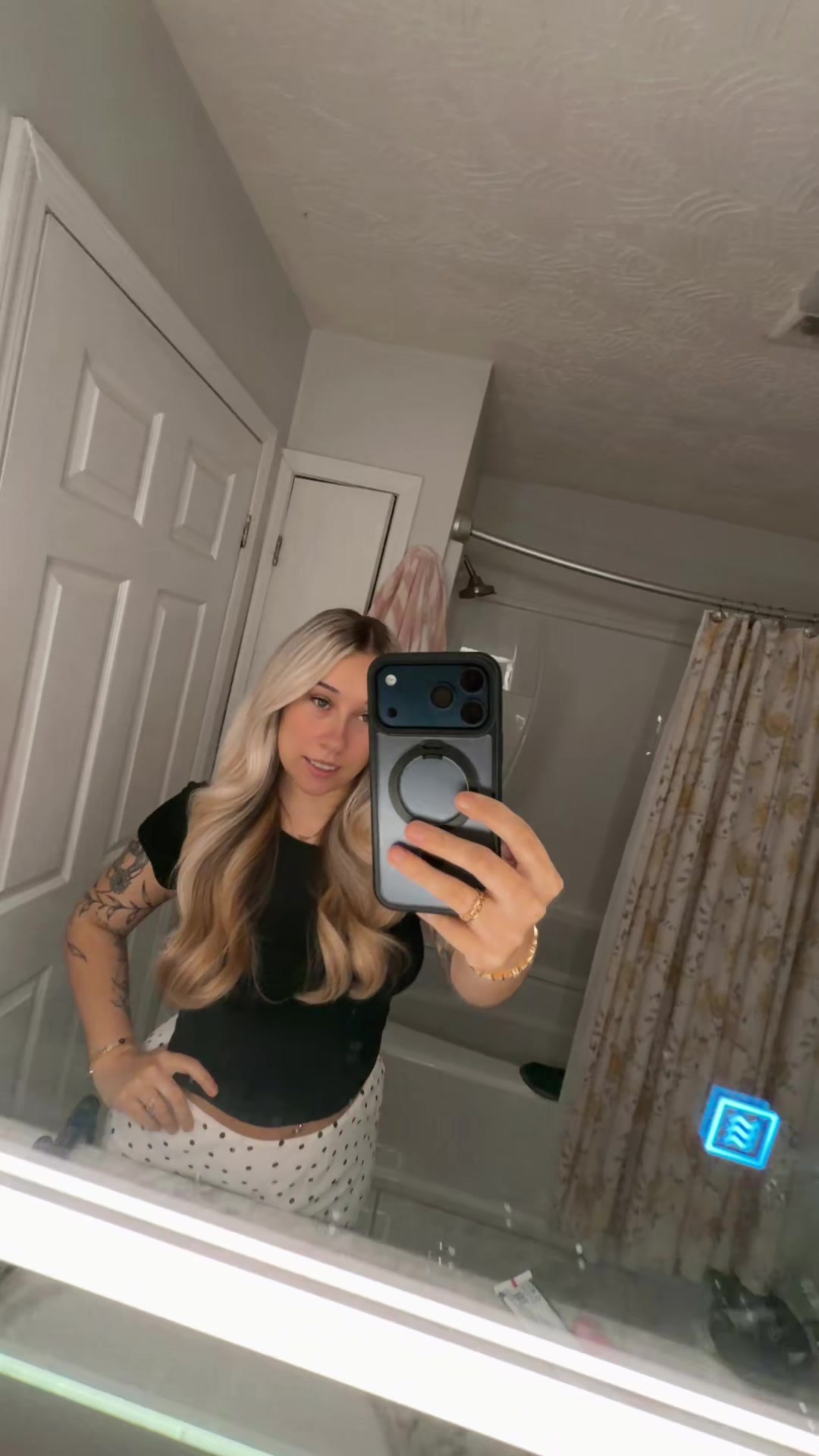 @noellee