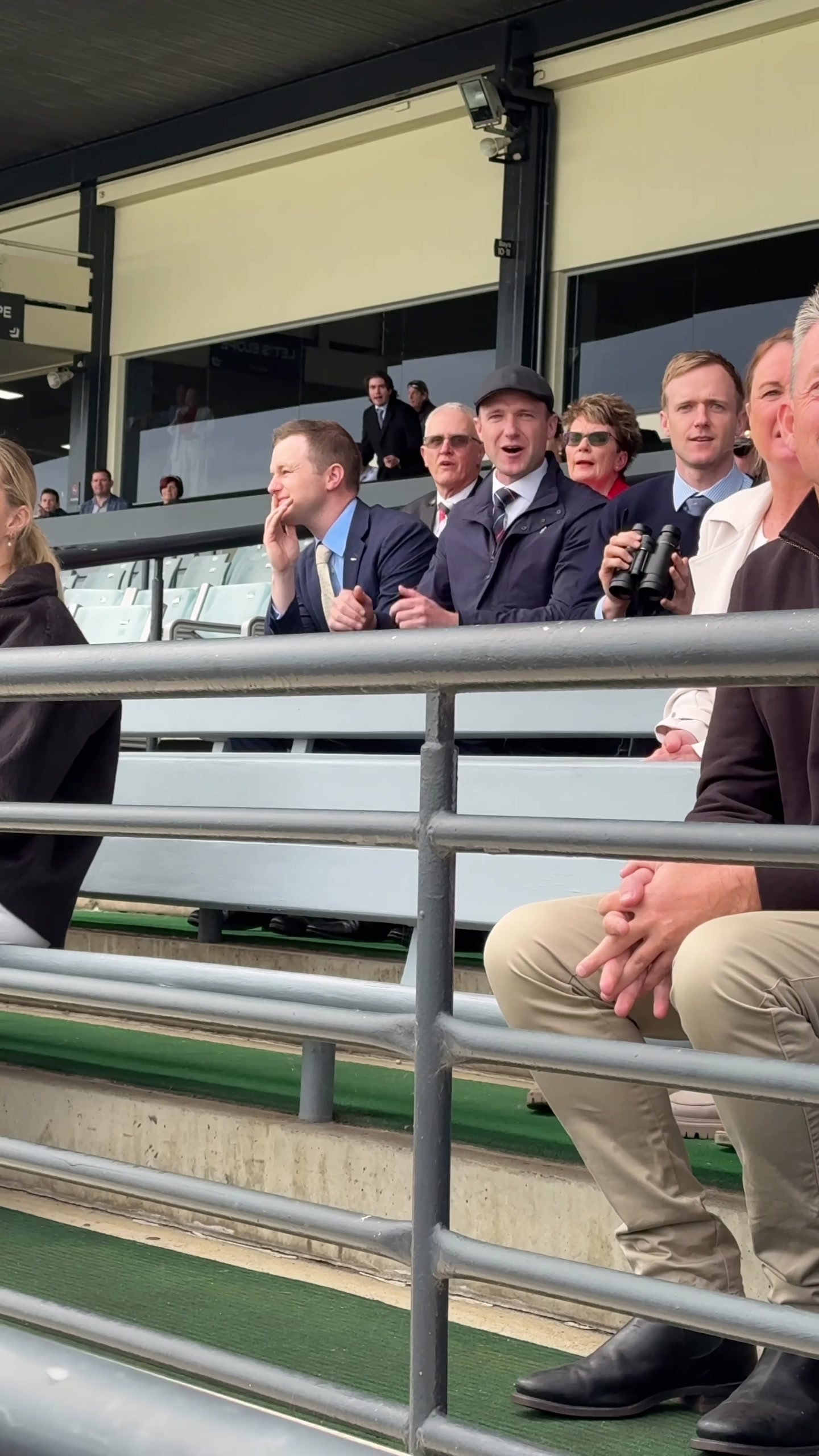 @Spring Racing Carnival