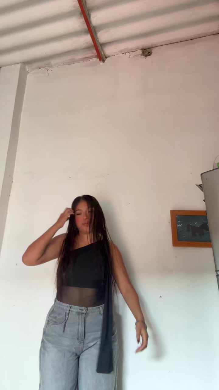 @Lara