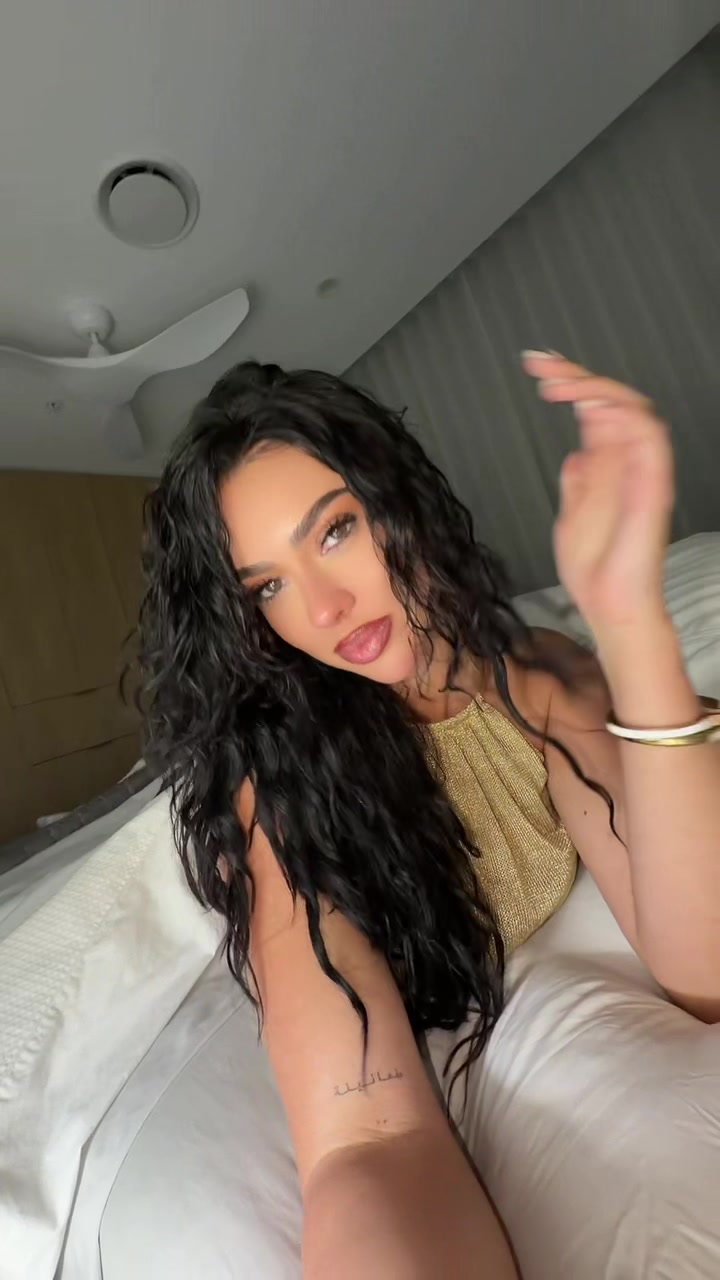 @briannahollyt