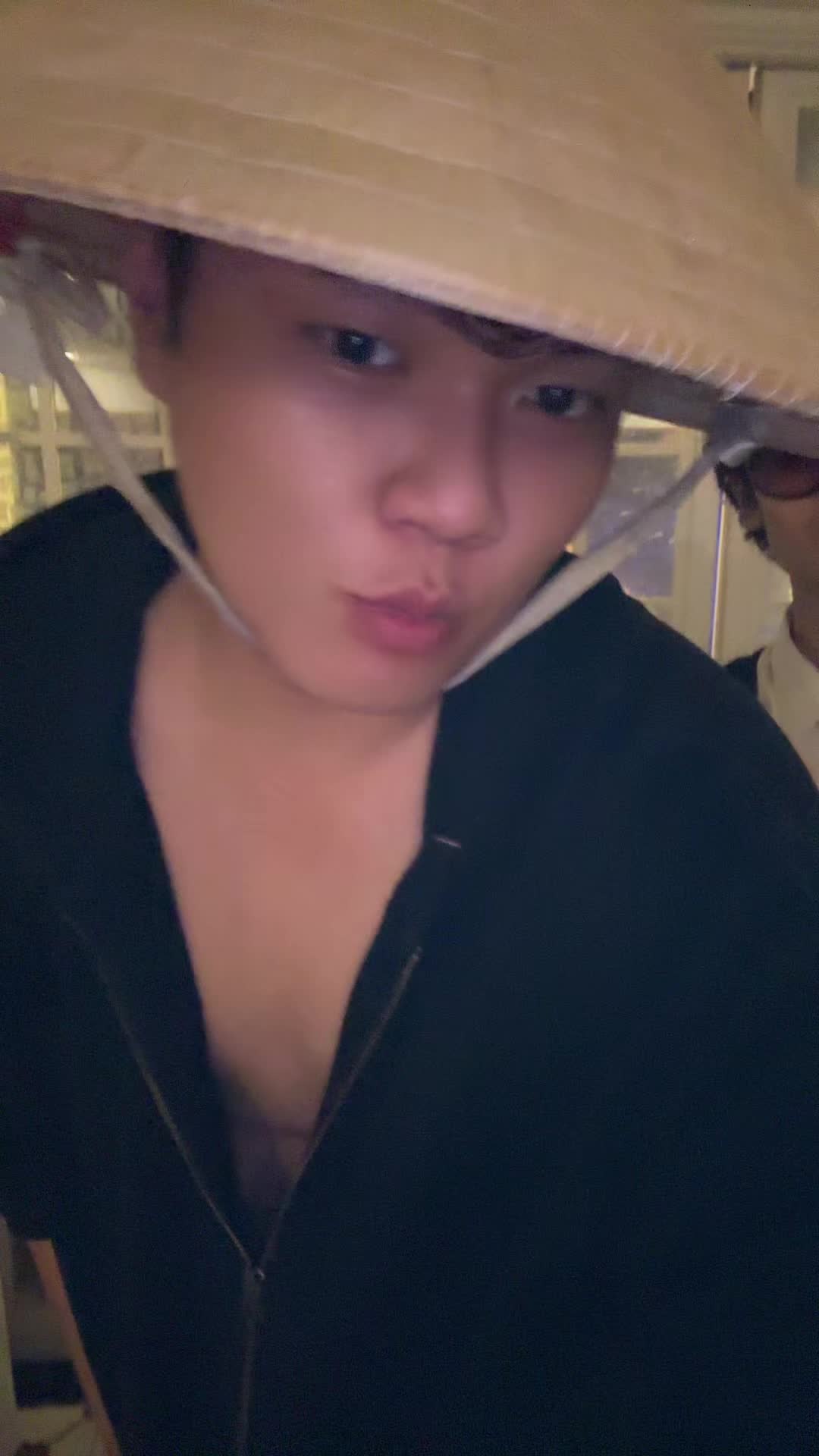 @Anya