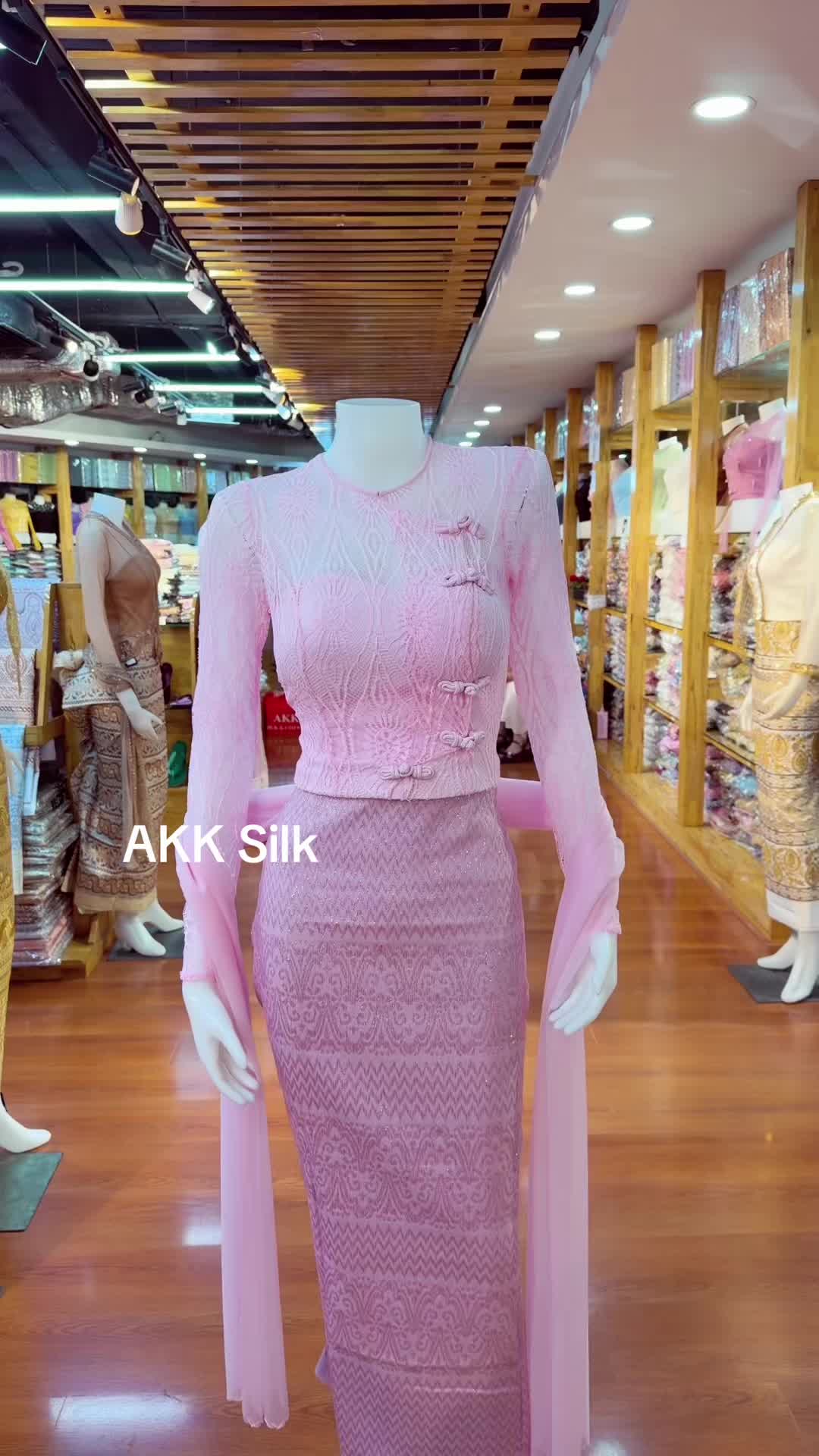 @Akk Silk (official account)