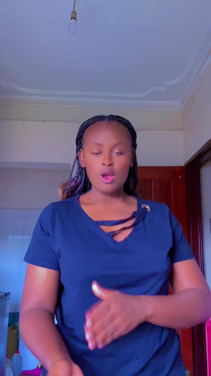 @Lyn🇺🇬
