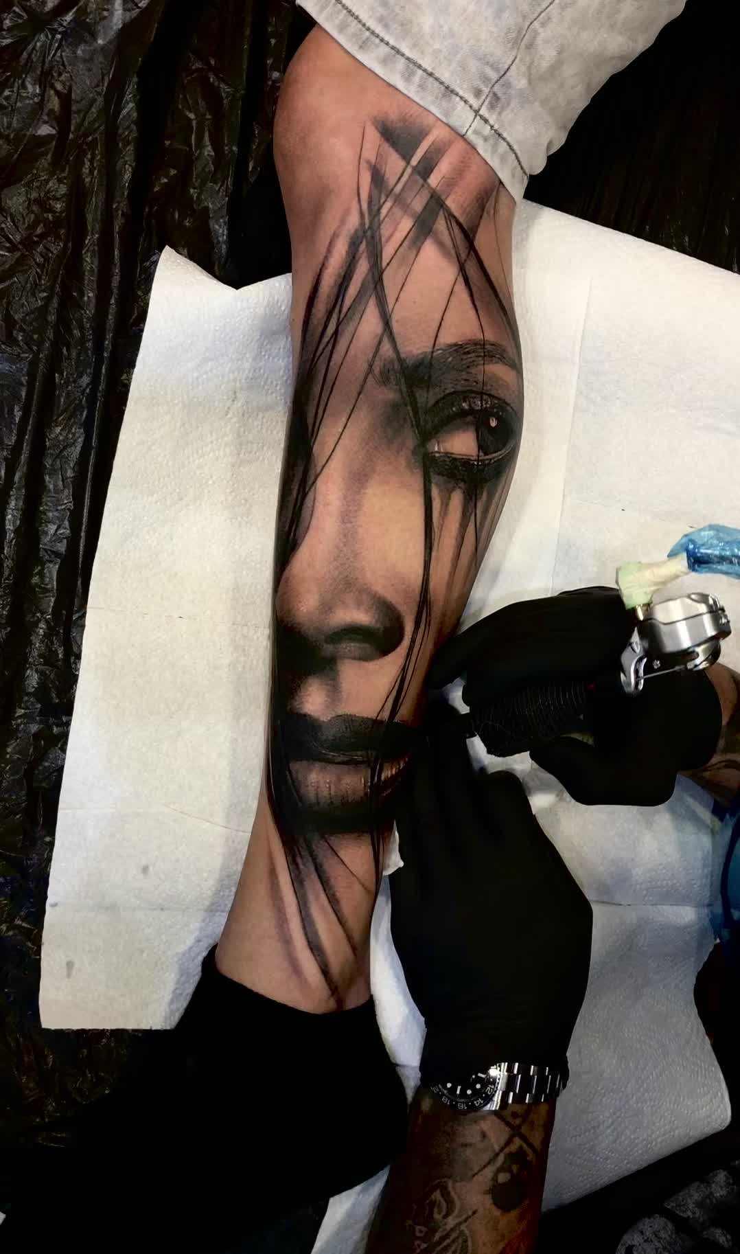 @David Taute black and grey