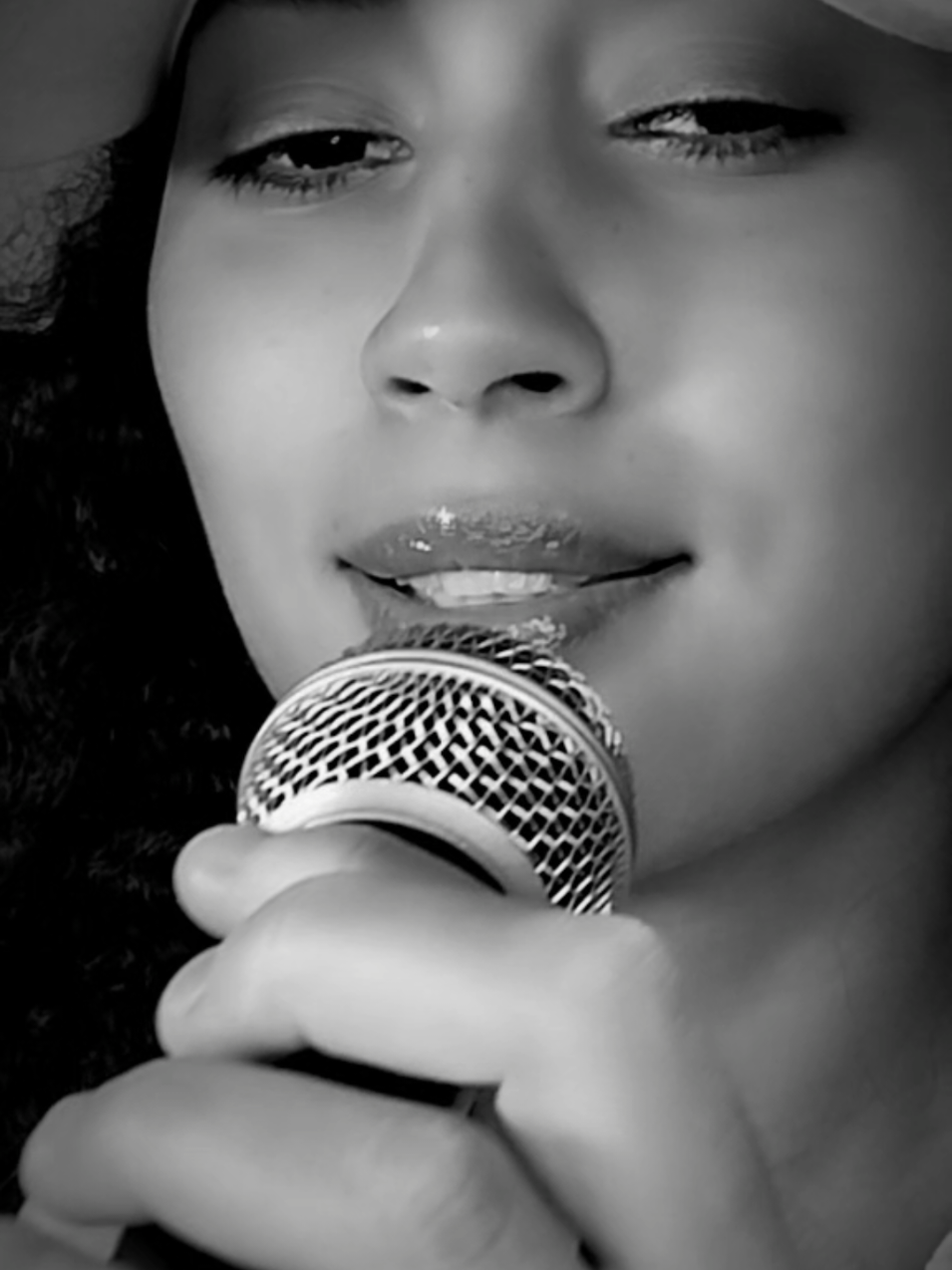 @Yn&aacute;🎙️