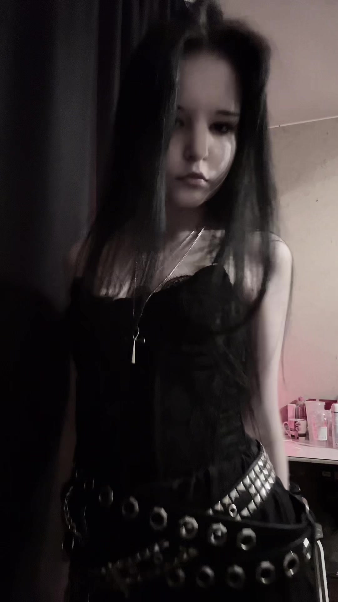 @𝔫𝔦𝔨𝔨𝔶 𝔡𝔢𝔞𝔱𝔥
