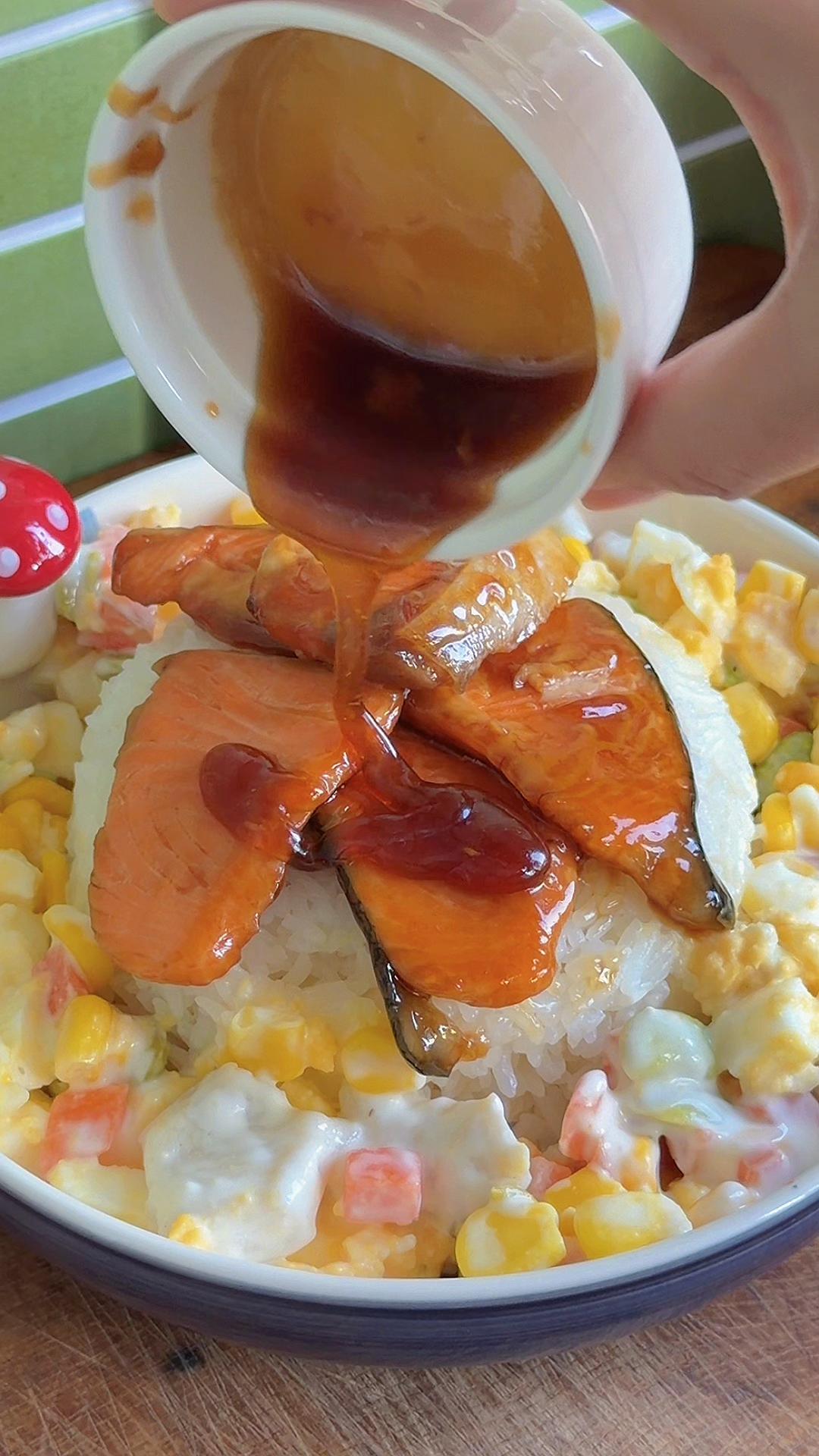 @กิ่งทำอาหารให้แฟน👩🏻🍳🍱