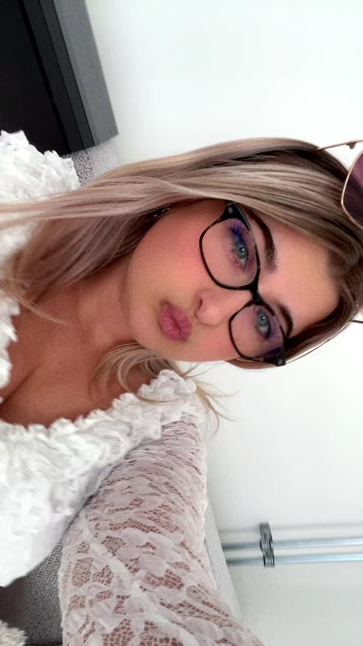 @👯🏼♀️-Amé-🦁