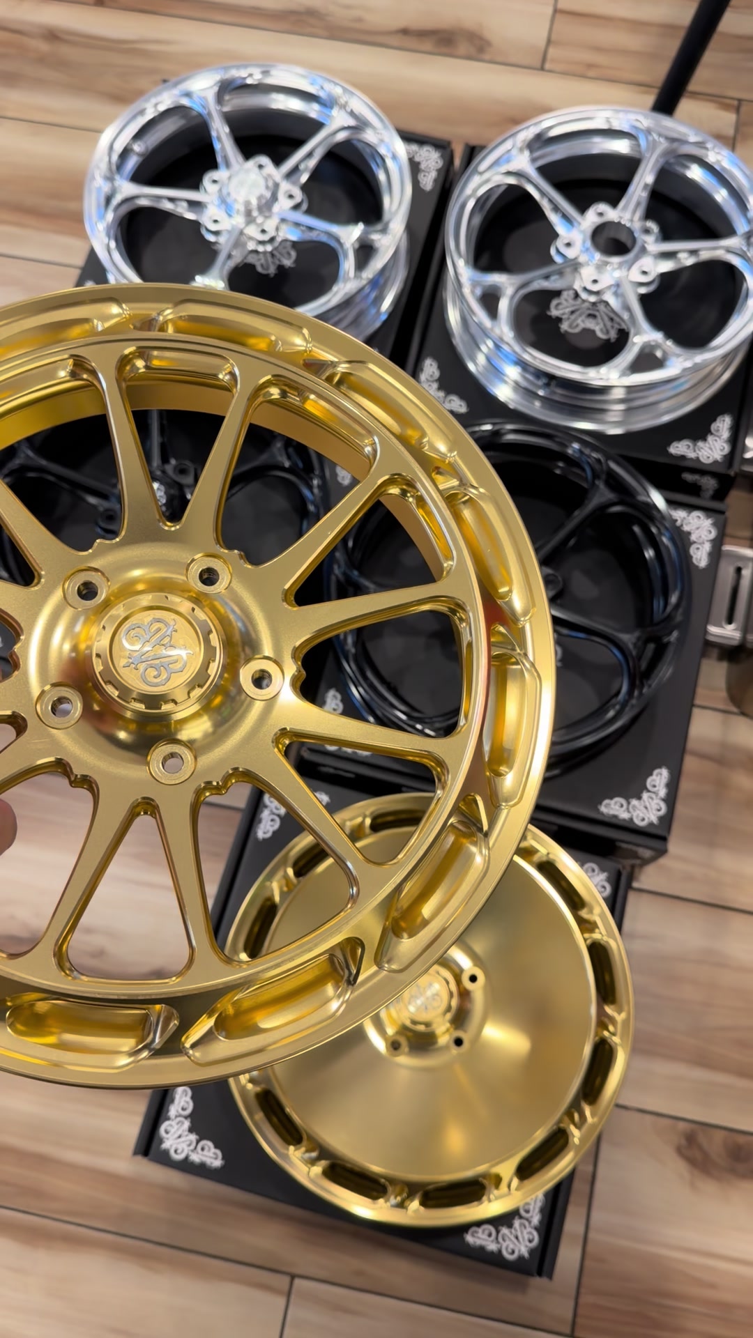 @Pyrmotogarage
