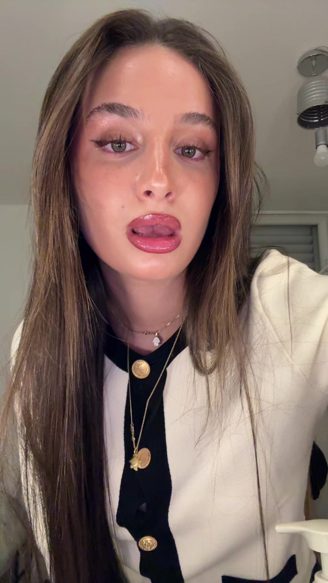 @E