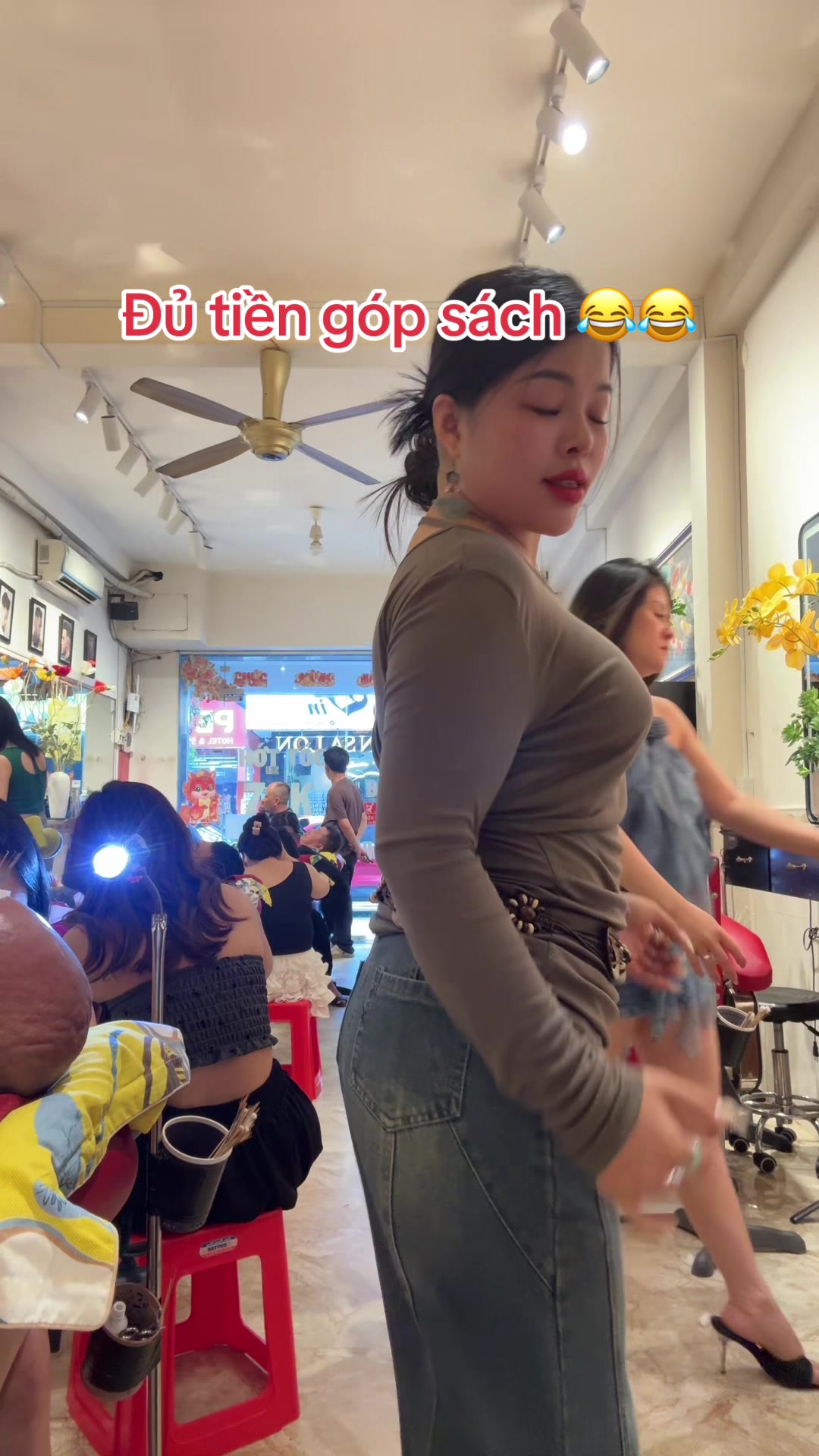 @HỚT TÓC NAM THẢO NGUYÊN Q4