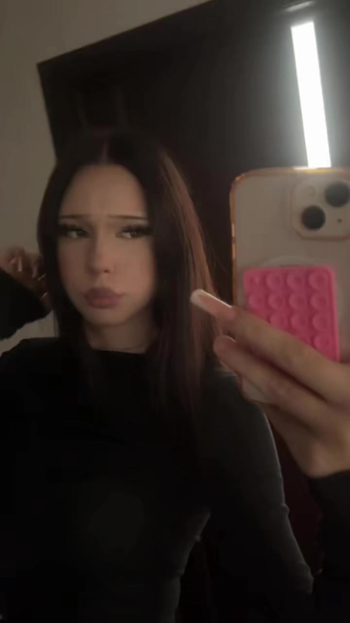 @v11nilova