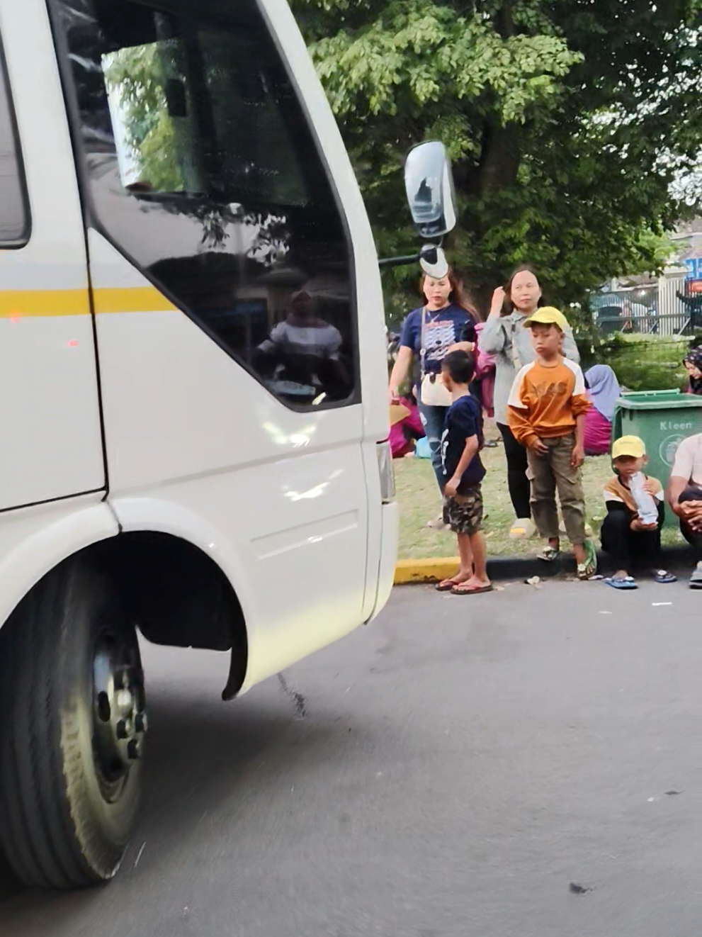 @sewaelflong_hiace_surabaya