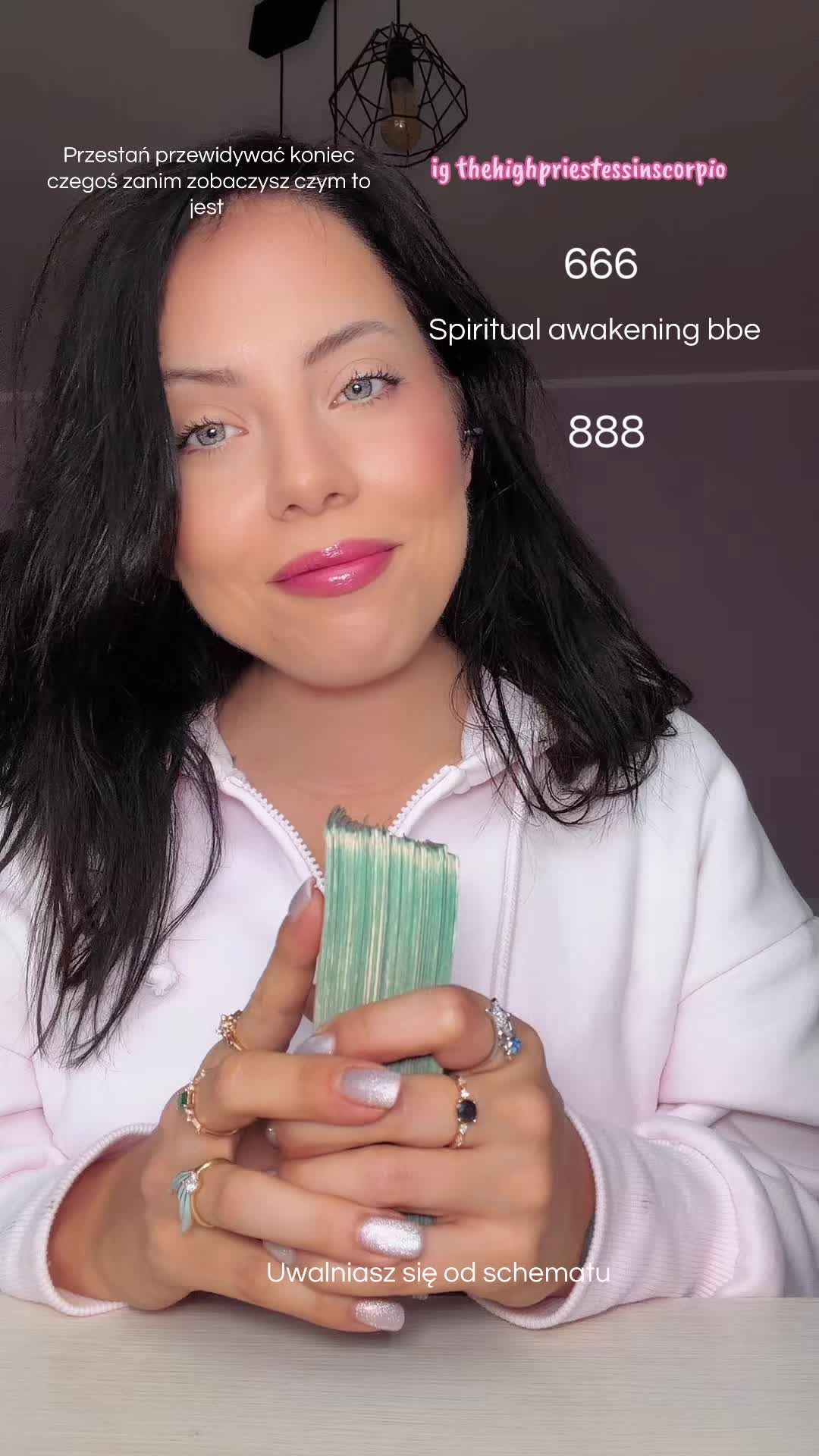 @Thehighpriestessinscorpio 🕊️