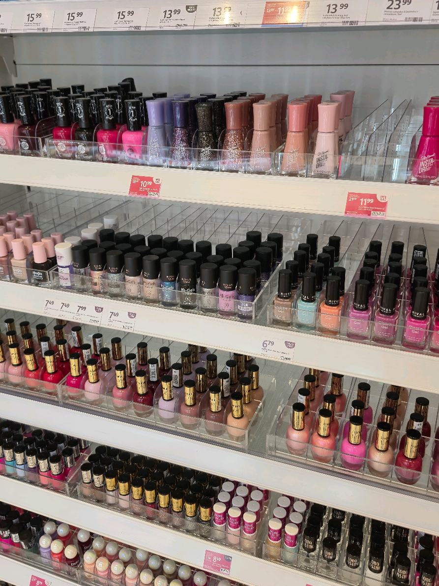 @Asia ♡ lakiery klasyczne