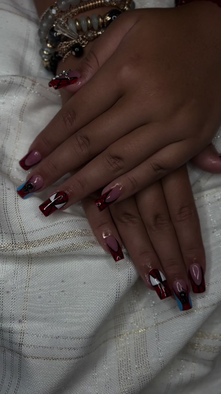 @4_urnailsonly