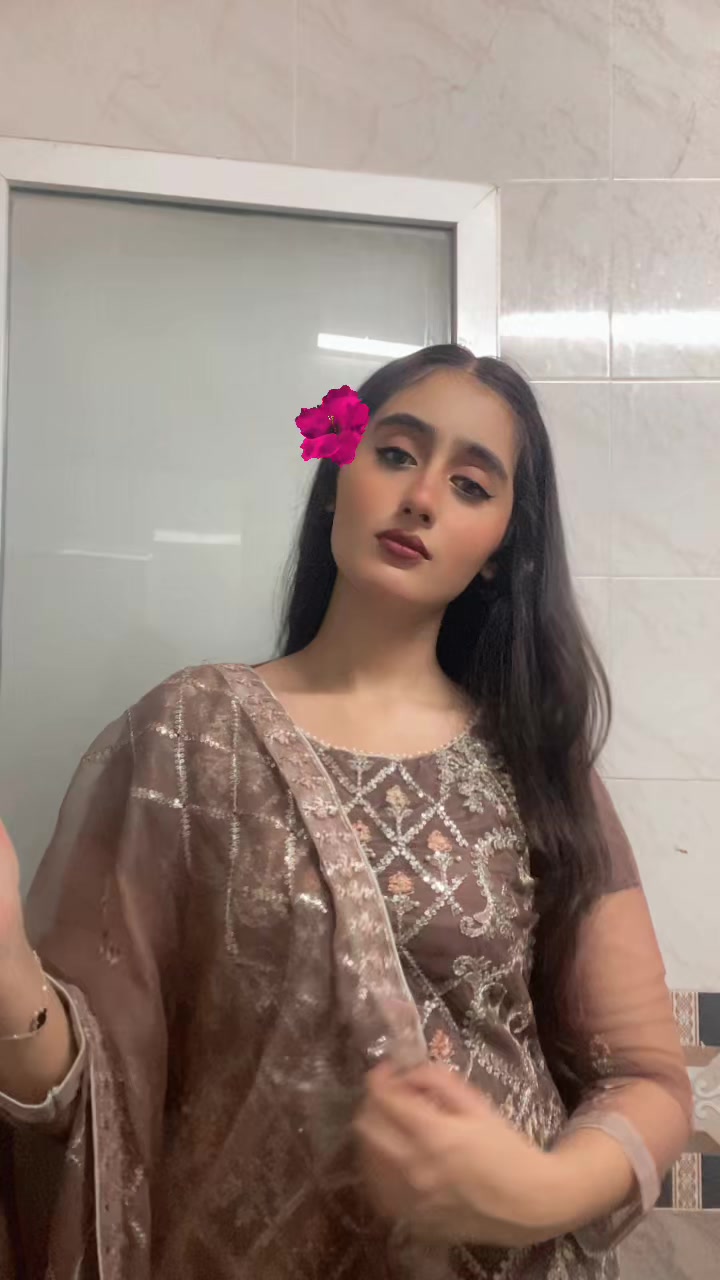 @Laila✨🙈