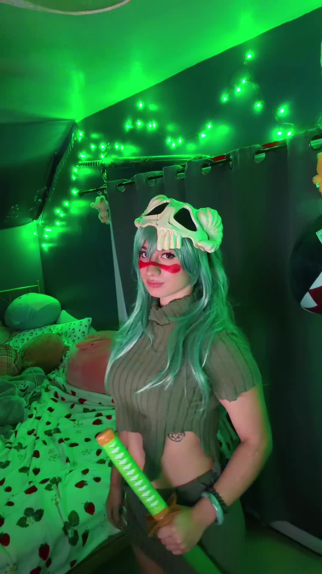 @_feyiee_