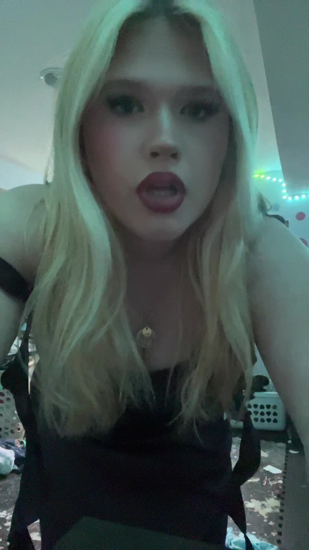 @emma⁷⁷