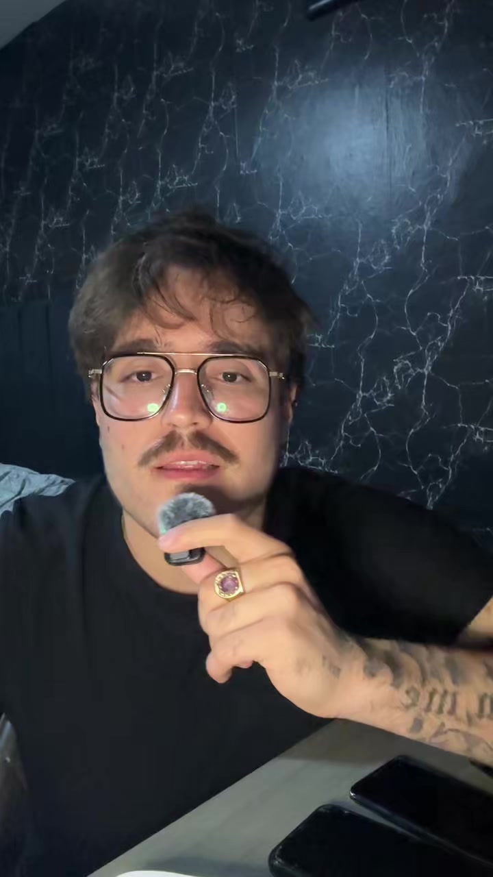 @Esquer
