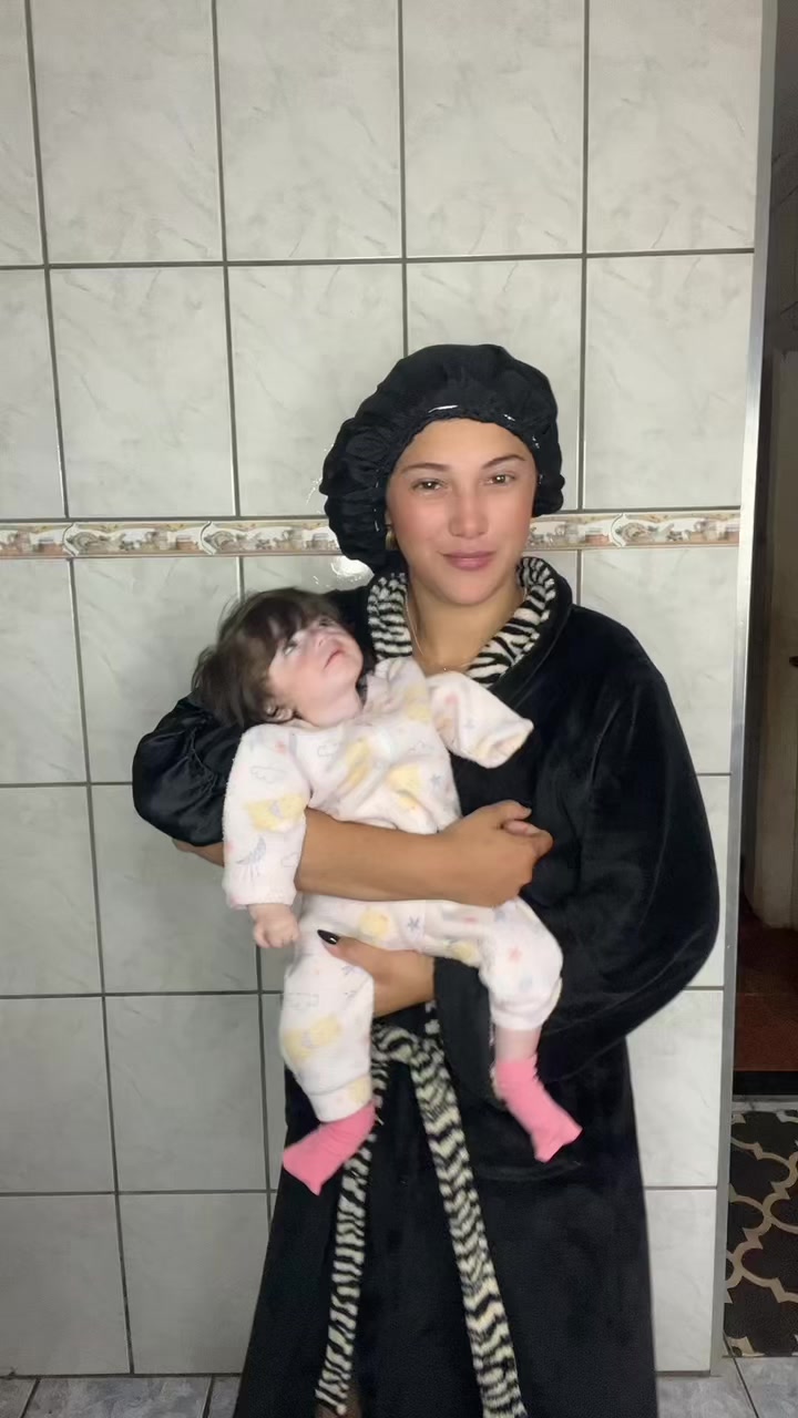 @Thay-mãe da Brianna