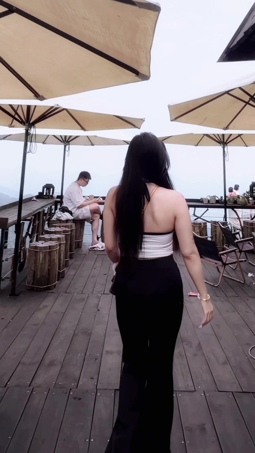 @Mẩu m&iacute;t