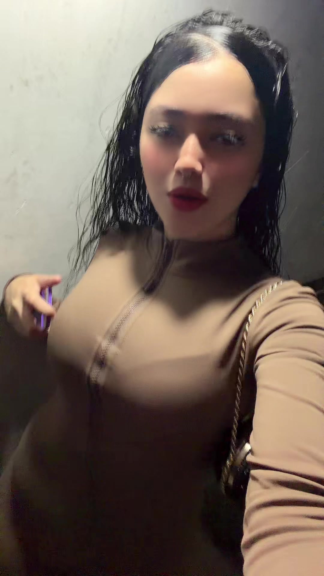 @Bby_Adriii_