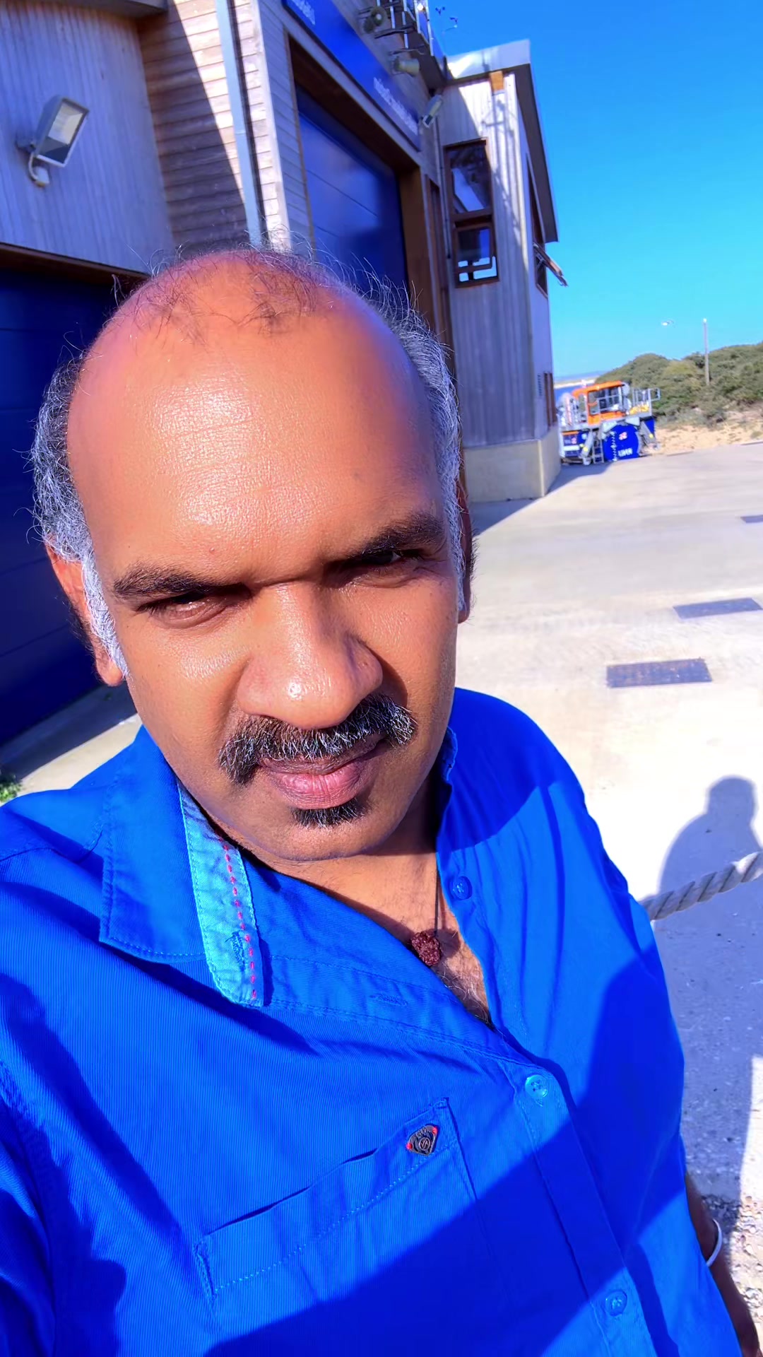 @vasanthan