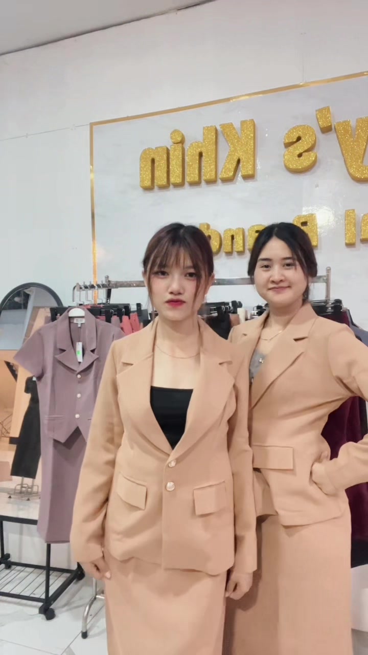 @Lady's Khin Local Brand