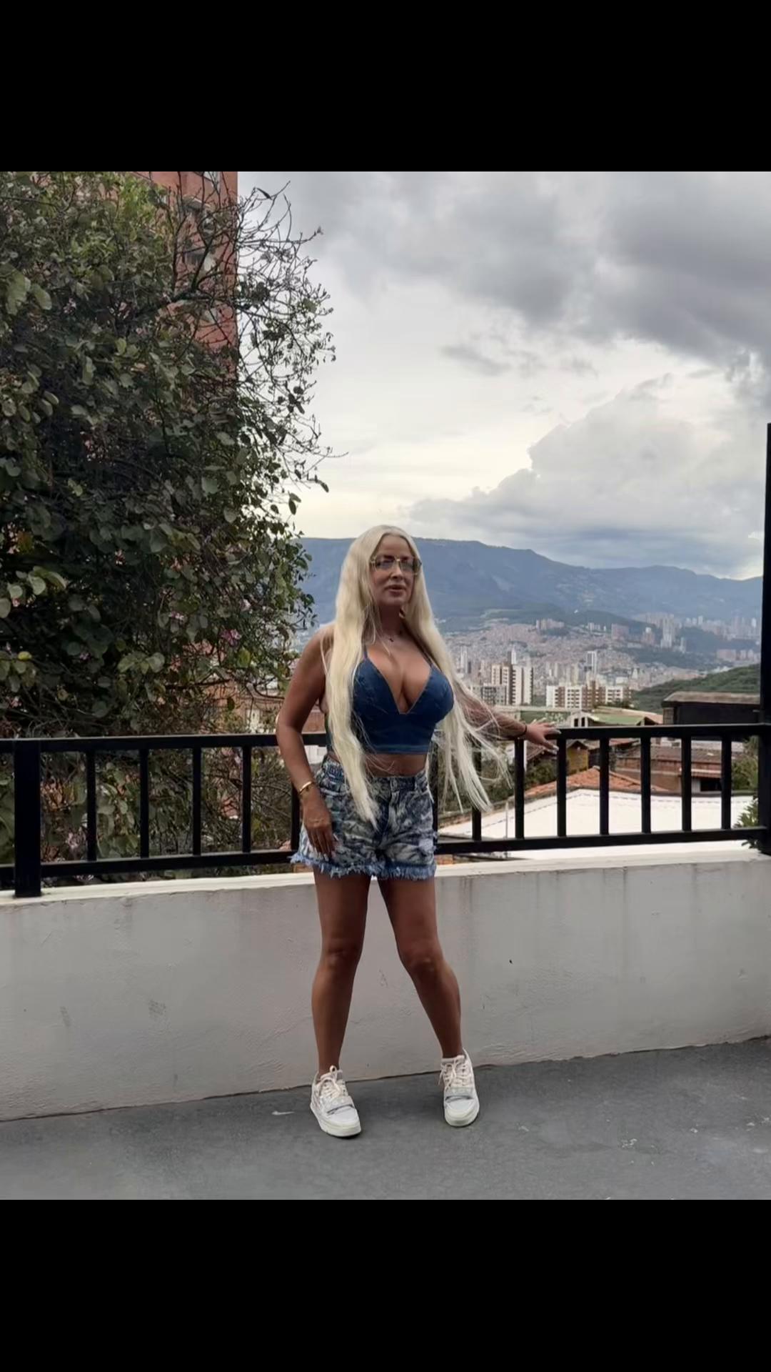@Mony Oro