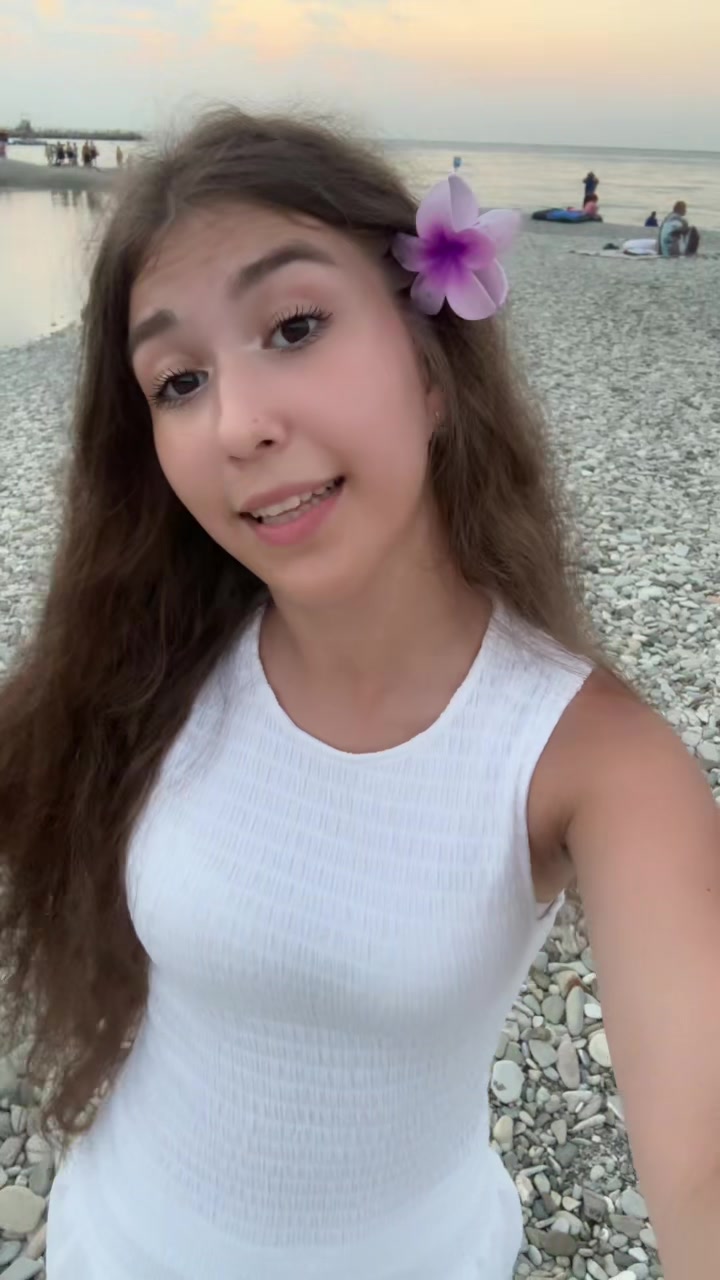 @♡𝐸𝓁𝒾𝓃𝓀𝒶♡