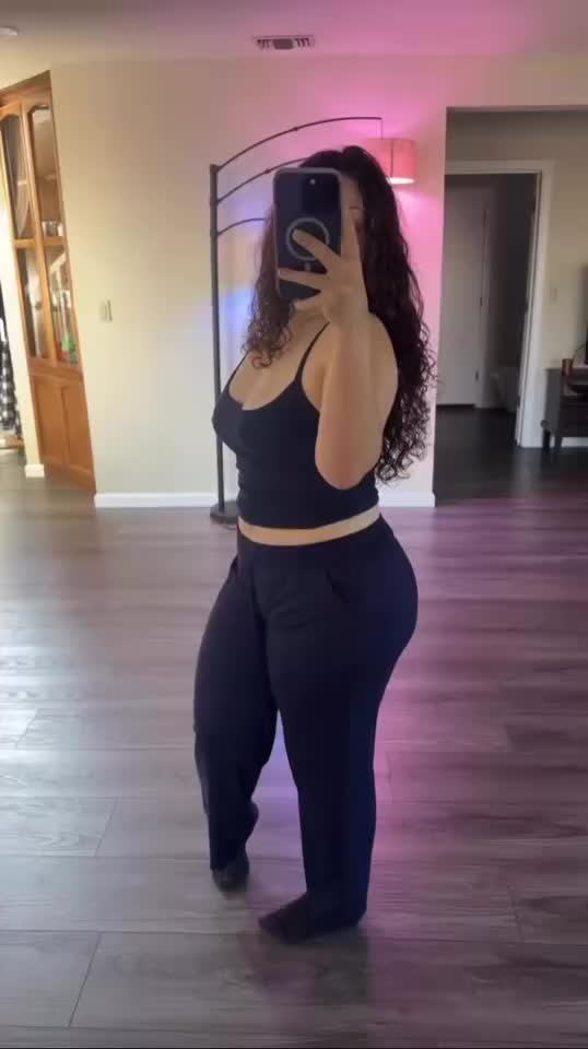 @👙🔥luxycapi🥵🫦