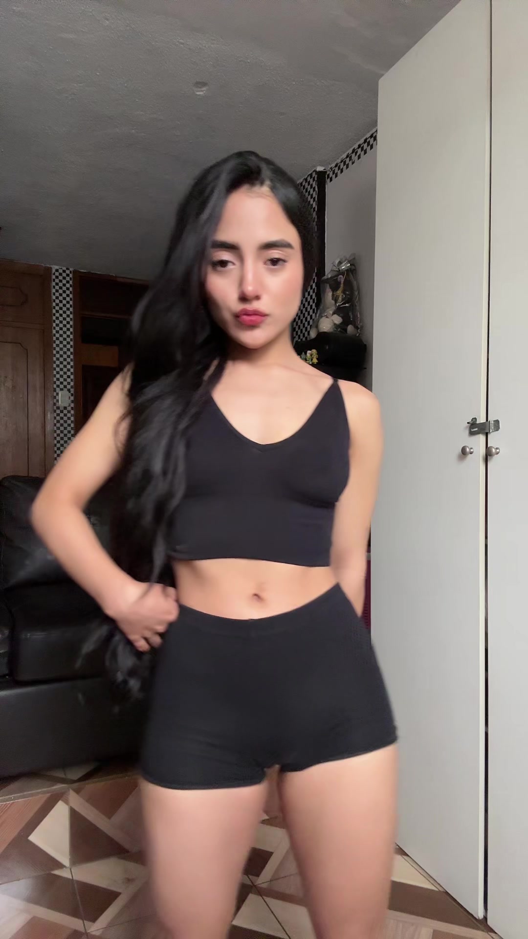 @Tabata Jezrrel