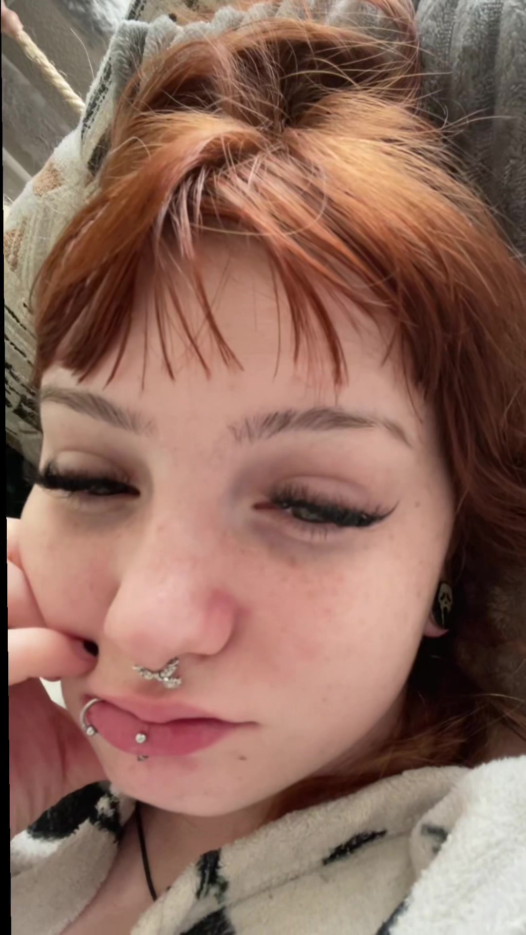 @Iris