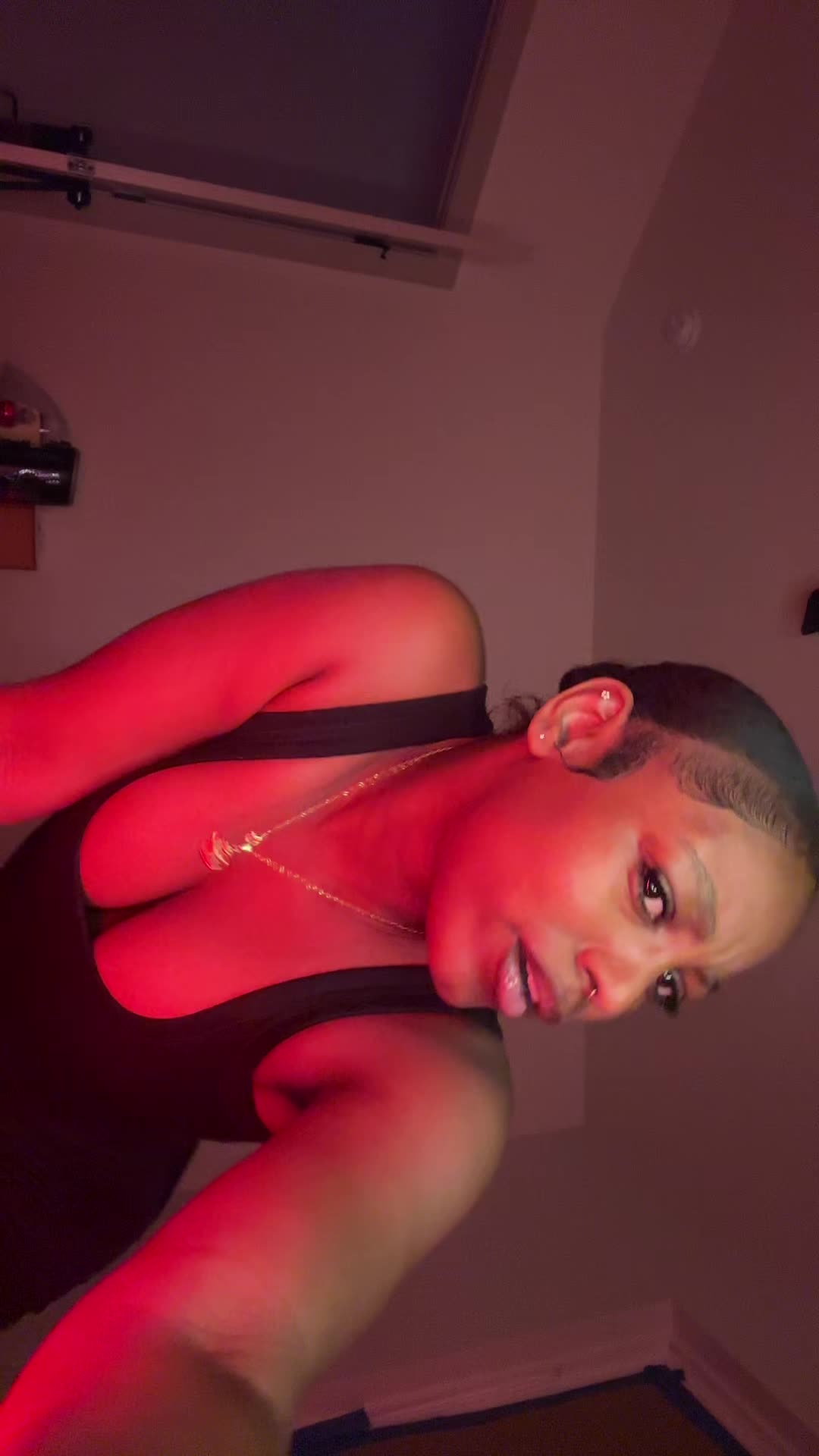 @thtsexyleoooo