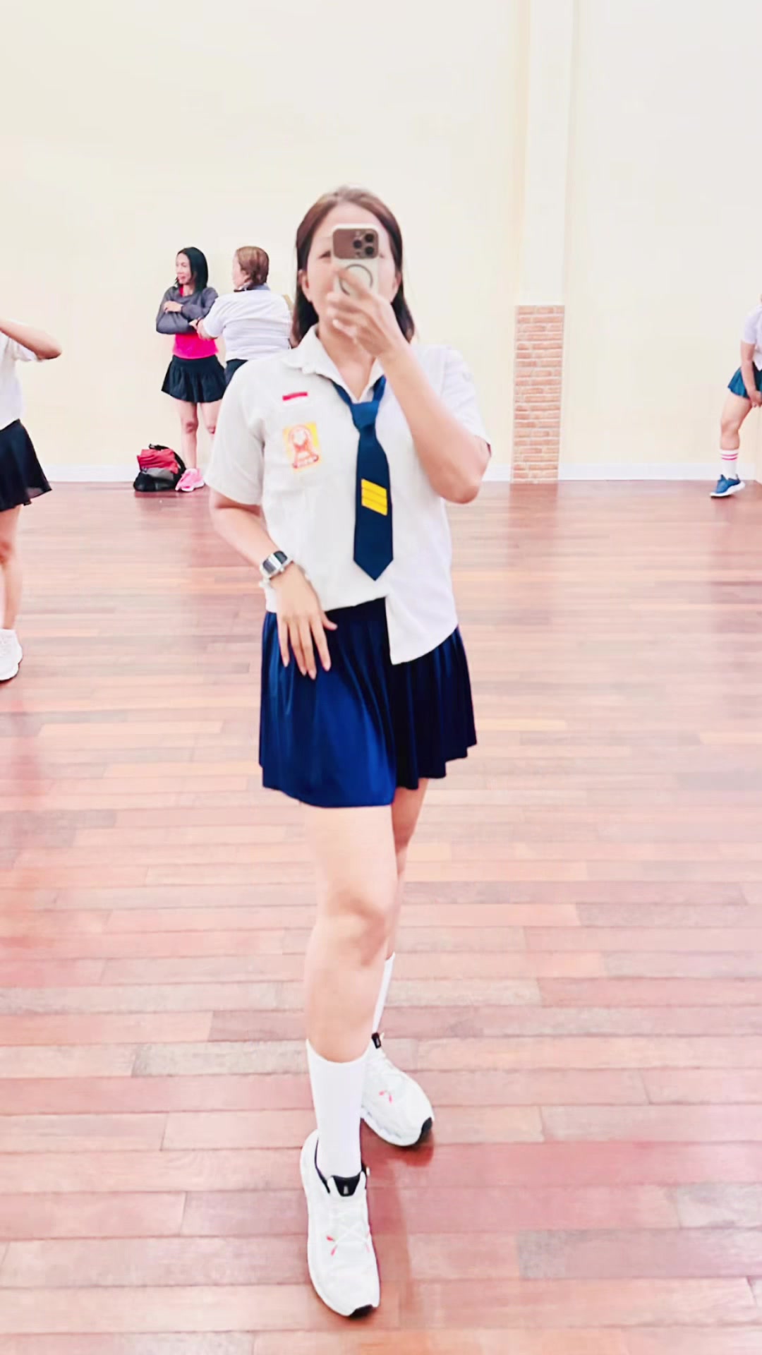 @dewiqsky