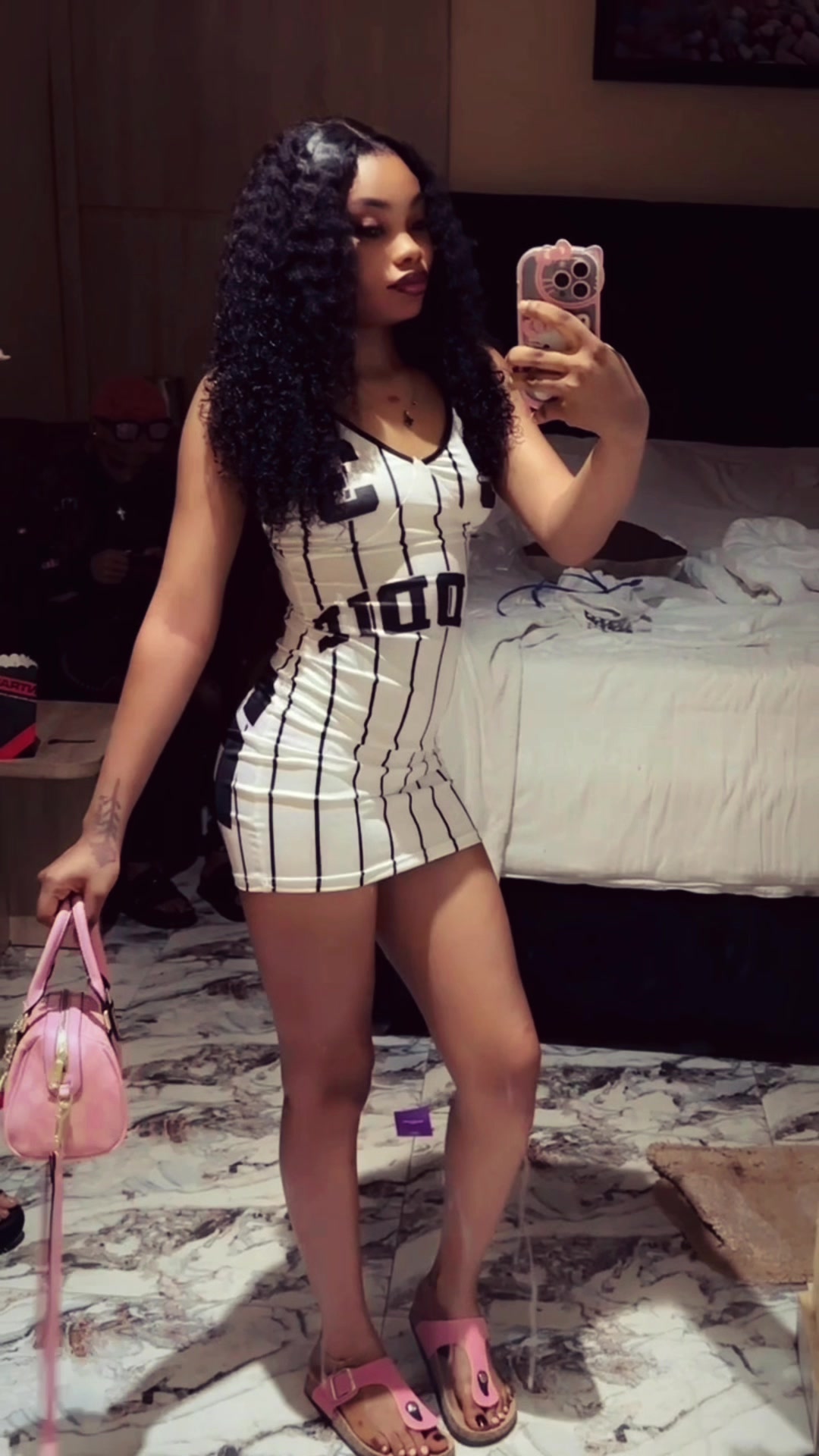 @ROSHEEDAT🎀🥂🌸❤️