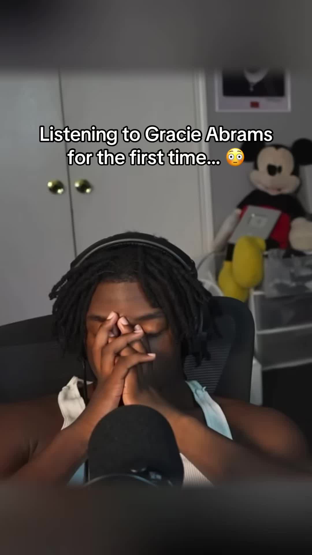 @Souvenir Reacts