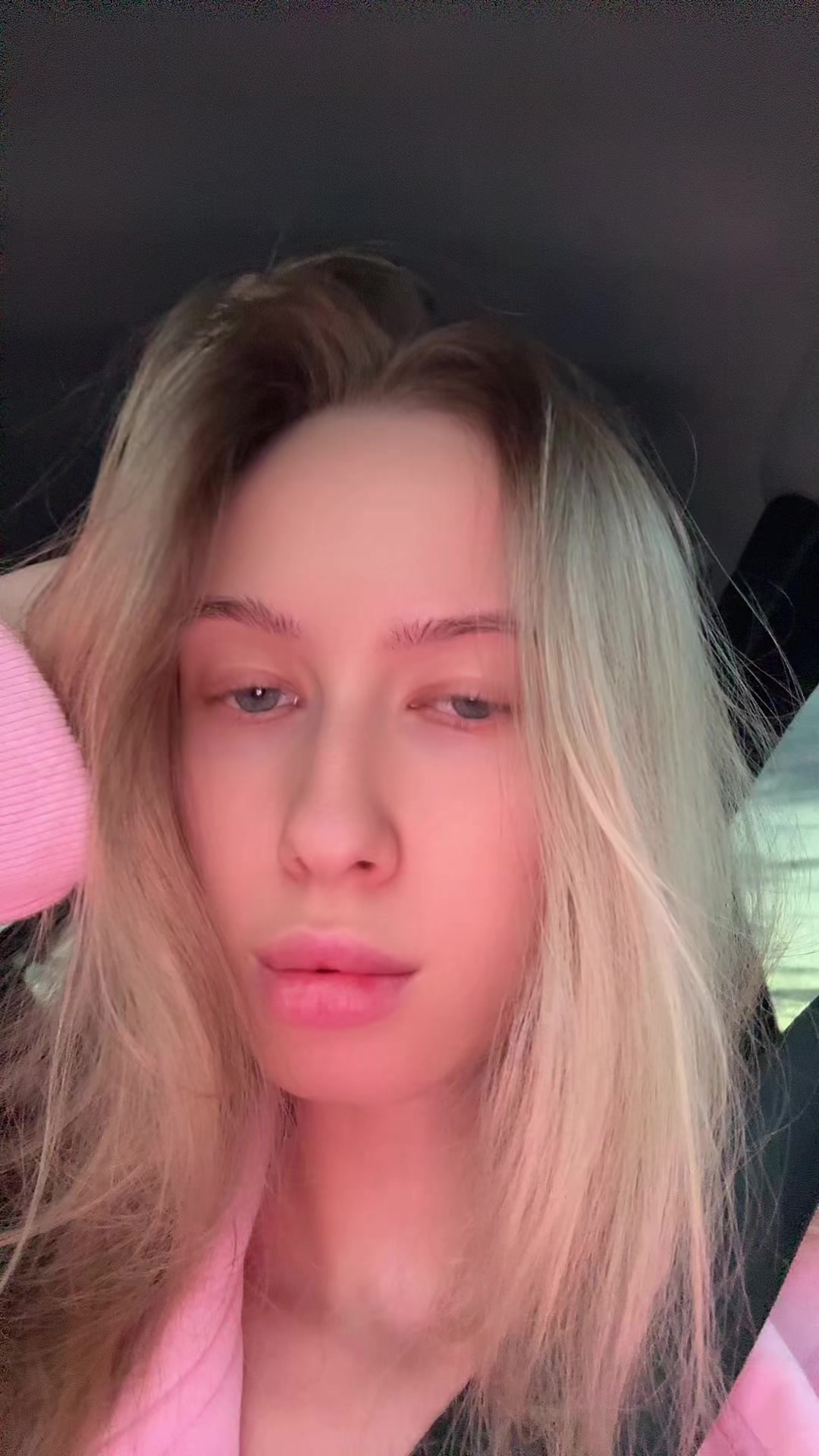 @r.v