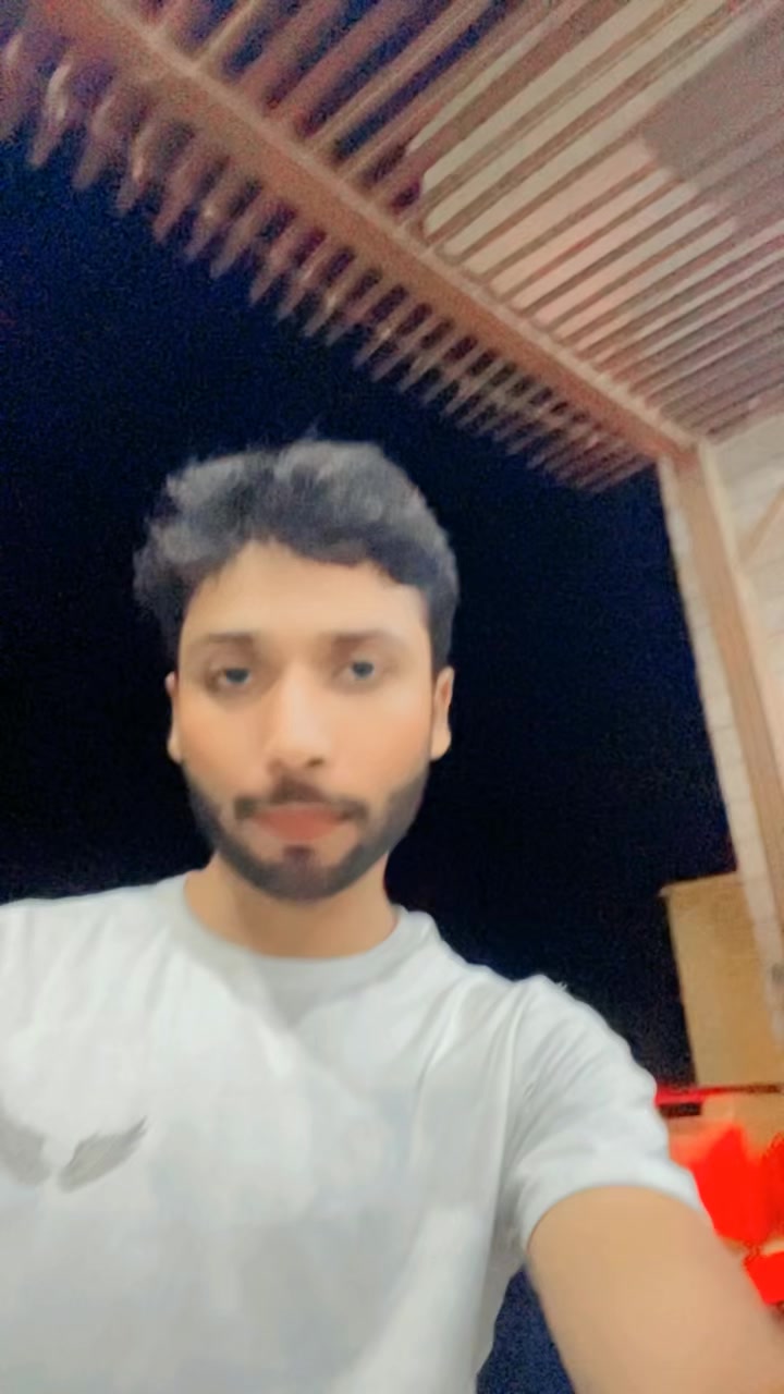 @AAMi ر MAرwaت💫👽⚓🇵🇰❤️